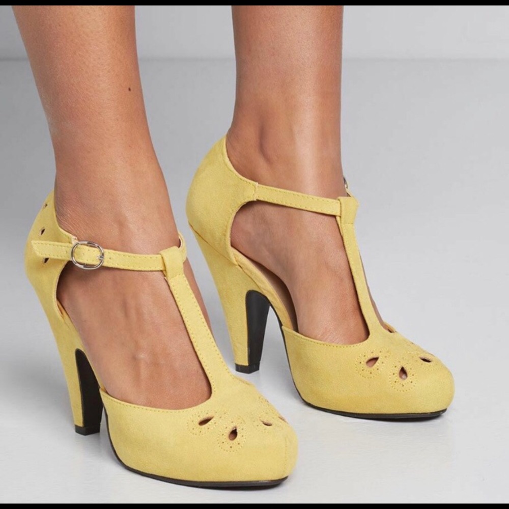 ModCloth Zest Is Best T-strap yellow heels sz 9